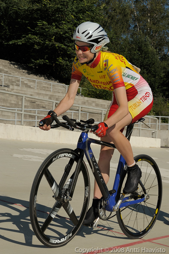 _DSC1077.jpg - N-18, 500 m: Virva Koski, Team Velo Cycling