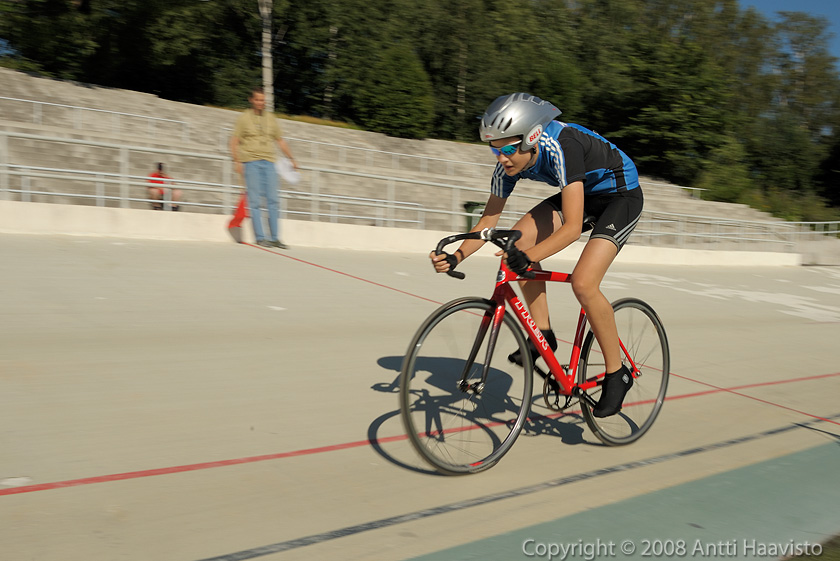 _DSC1101.jpg - N-16, 500 m: Jenna Lajunen, Vantaan Pyöräilijät