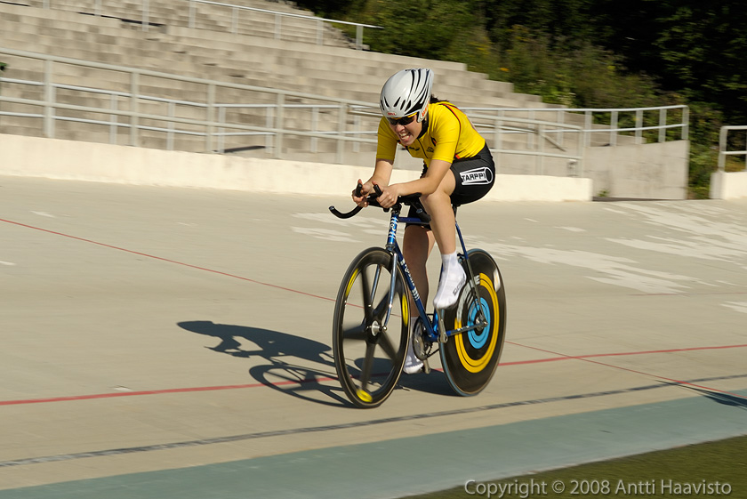 _DSC1145.jpg - N-18, 500 m: Linnea Louhi, Turun Urheiluliitto