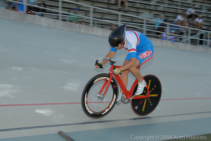 _DSC1161.jpg - Naiset, 500 m: Aino Huxley, Cycle Club Helsinki