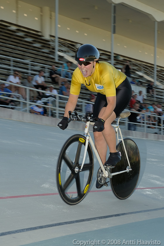 _DSC1183.jpg - Naiset, 500 m: Mirella Harju, Turun Urheiluliitto