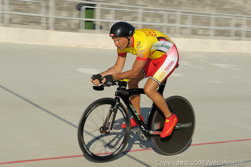 _DSC1343.jpg - M-30, 1 km: Jukka Lehikoinen, Team Velo Cycling