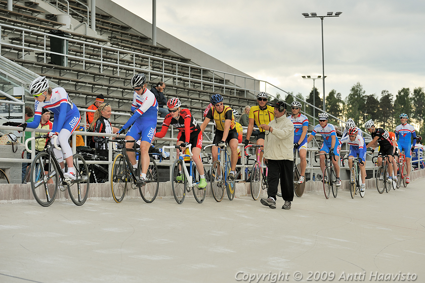 _DSC8135.jpg - Helsinki GP, Olympiavelodromi