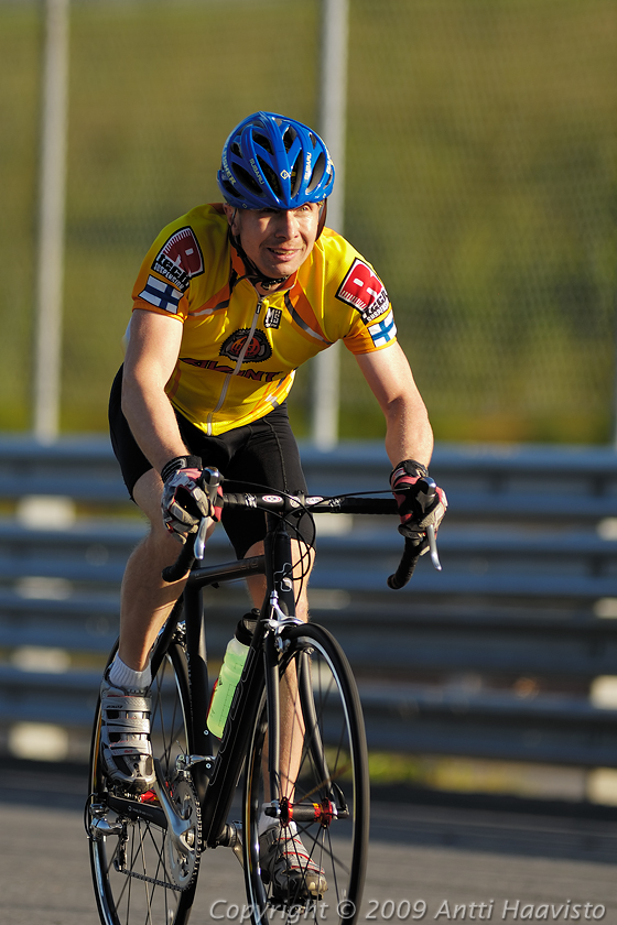 _DSC5666.jpg - KOH-I-NOOR -moottoriratakisat 2009, 5. osakilpailuIsmo Perttula, Pyöräilyseura Kaupin Kanuunat