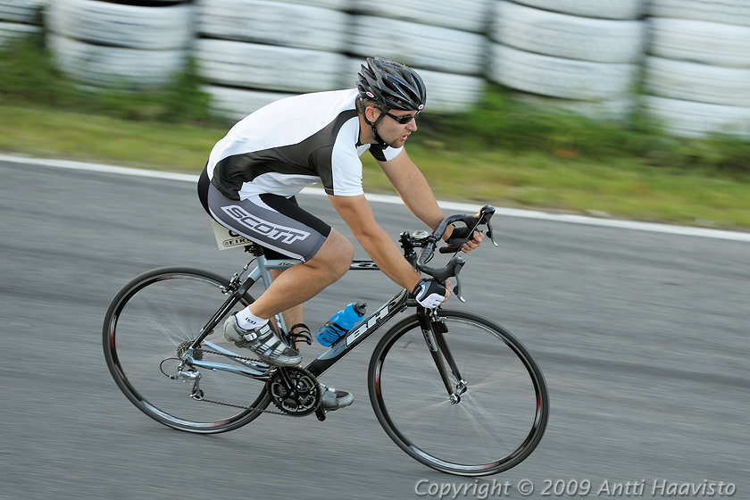 _DSC9786.jpg - KOH-I-NOOR -moottoriratakisat 2009, 5. osakilpailu