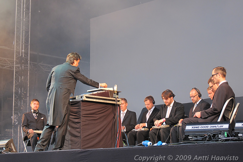 IMG_0057.jpg - Acid Symphony Orchestra Flow Festivalilla Helsingin Juhlaviikoilla