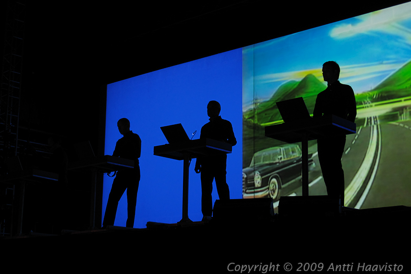 IMG_0181.jpg - Kraftwerkin konsertti Flow Festivalilla Helsingin Juhlaviikoilla