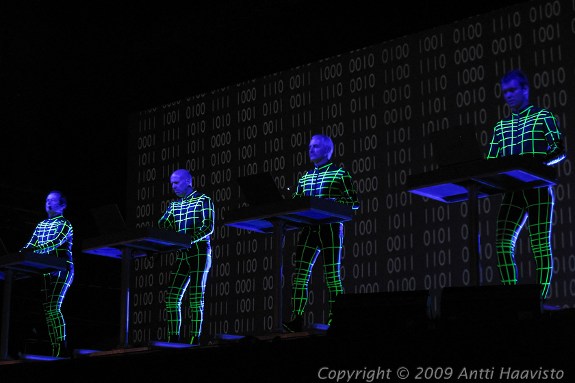 IMG_0290.jpg - Kraftwerkin konsertti Flow Festivalilla Helsingin Juhlaviikoilla