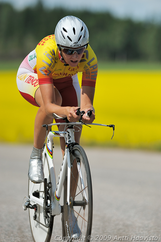 _DSC8913.jpg - Naiset, 20 km: Pia Pensaari, TVC (1.)