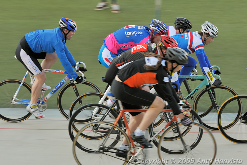 _DSC7413.jpg - Ratakilpailut Olympiavelodromilla 7.5.2009