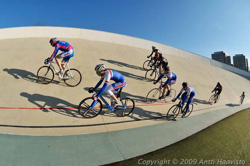_DSC7476.jpg - Ratakilpailut Olympiavelodromilla 7.5.2009