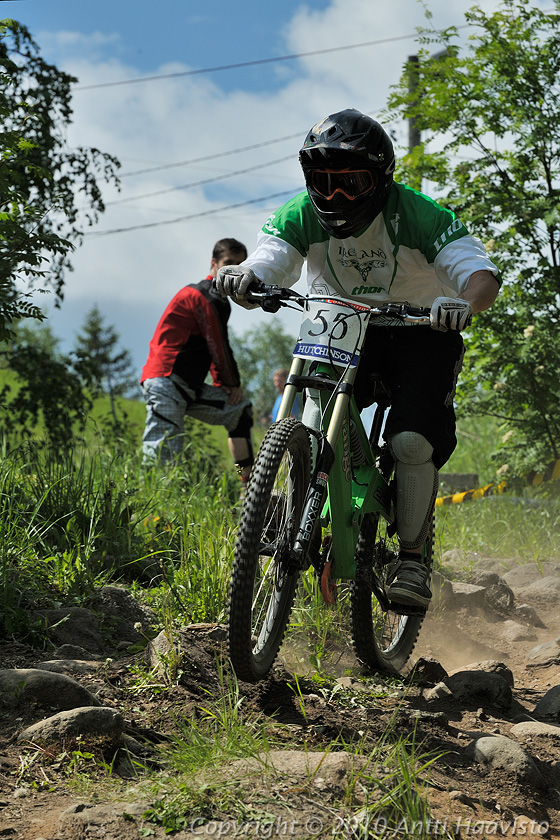 _DSC0175.jpg - Harraste: Rob Kearney, Kelapummit. Kalpalinna DH, Nappulakumi DH Cupin osakilpailu Janakkalassa 6.6.2010