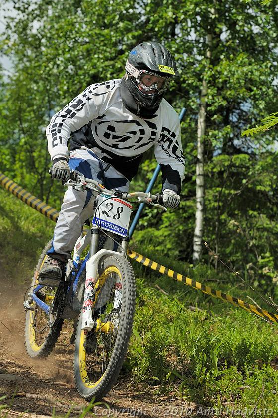 _DSC0215.jpg - M-14: Kaapo Koivuniemi, dhT. Kalpalinna DH, Nappulakumi DH Cupin osakilpailu Janakkalassa 6.6.2010