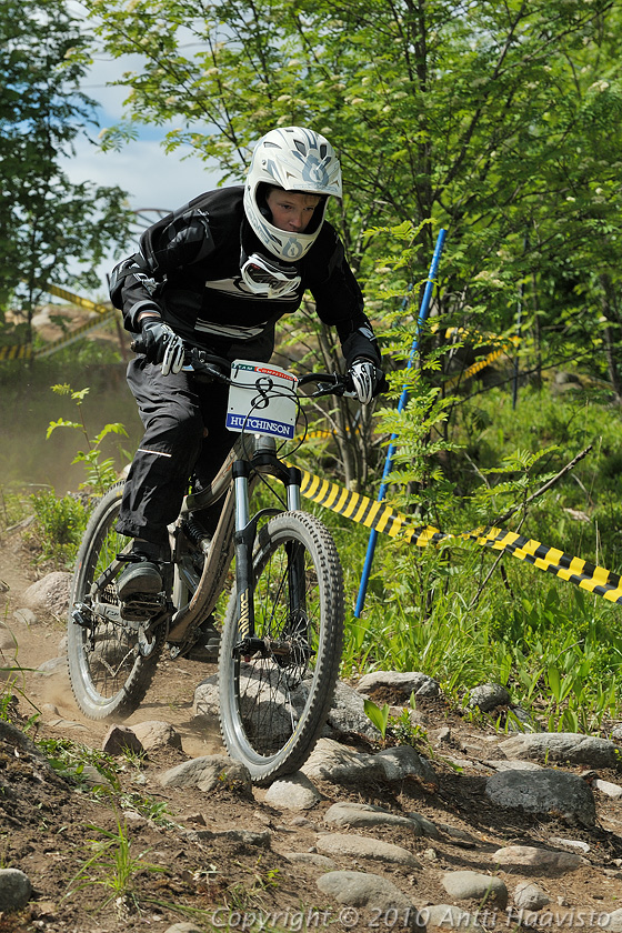 _DSC0219.jpg - M-14: Atte Atrava, Turun Slalomseura. Kalpalinna DH, Nappulakumi DH Cupin osakilpailu Janakkalassa 6.6.2010