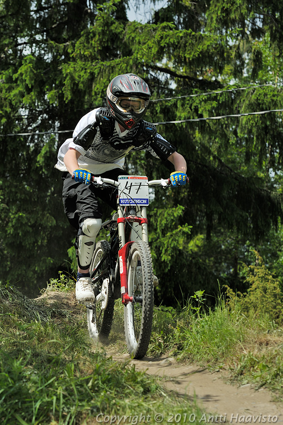 _DSC0235.jpg - M-16: Pyry Räty, dhT. Kalpalinna DH, Nappulakumi DH Cupin osakilpailu Janakkalassa 6.6.2010