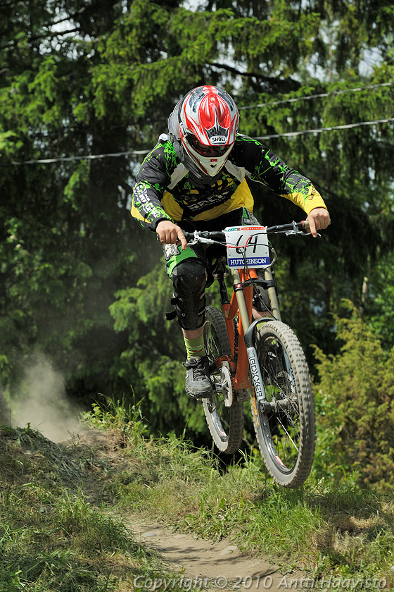 _DSC0236.jpg - M-16: Arto Vähä-Antila, HyPy. Kalpalinna DH, Nappulakumi DH Cupin osakilpailu Janakkalassa 6.6.2010