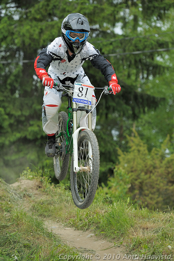 _DSC0257.jpg - Miehet: Olli Alanko, KorsKa/Team Solid Bikes. Kalpalinna DH, Nappulakumi DH Cupin osakilpailu Janakkalassa 6.6.2010