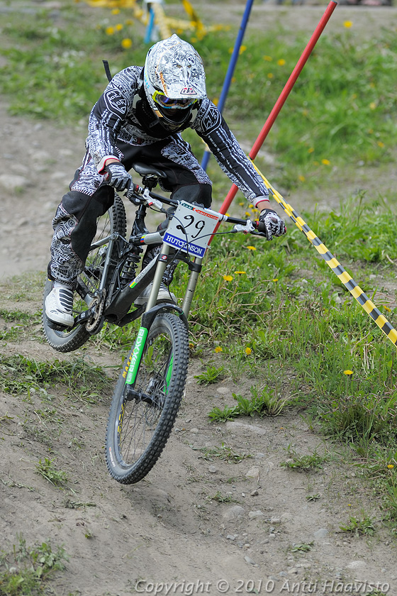 _DSC0503.jpg - M-14: Anton Waldén, dhT. Kalpalinna DH, Nappulakumi DH Cupin osakilpailu Janakkalassa 6.6.2010