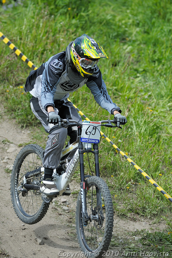 _DSC0526.jpg - M-14: Eetu Ropilo, Retkikunta Messilä Racing. Kalpalinna DH, Nappulakumi DH Cupin osakilpailu Janakkalassa 6.6.2010