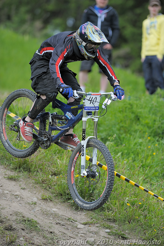 _DSC0575.jpg - M-16: Jere Linnero, HyPy. Kalpalinna DH, Nappulakumi DH Cupin osakilpailu Janakkalassa 6.6.2010