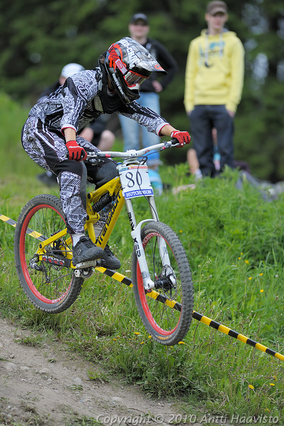_DSC0584.jpg - M-16: Ville Ormo, dhT/Manfredbikes. Kalpalinna DH, Nappulakumi DH Cupin osakilpailu Janakkalassa 6.6.2010