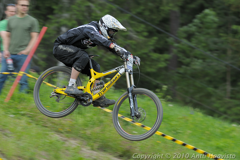 _DSC0635.jpg - Miehet: Kasper Nyman, Turku Dead Sailors/Manfredbikes. Kalpalinna DH, Nappulakumi DH Cupin osakilpailu Janakkalassa 6.6.2010