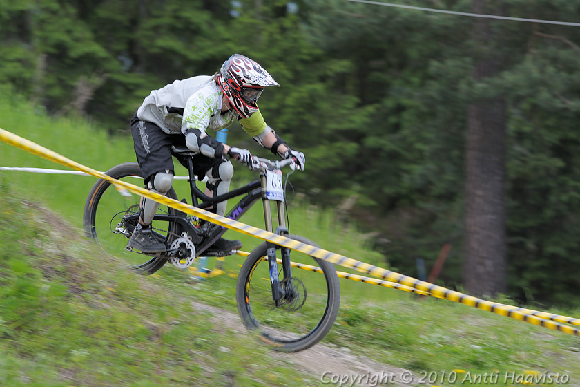 _DSC0676.jpg - Miehet: Mikko Jokinen, TABC. Kalpalinna DH, Nappulakumi DH Cupin osakilpailu Janakkalassa 6.6.2010