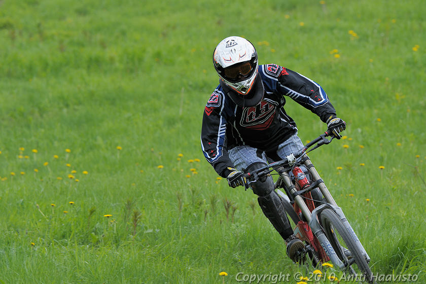 _DSC0698.jpg - Kalpalinna DH, Nappulakumi DH Cupin osakilpailu Janakkalassa 6.6.2010