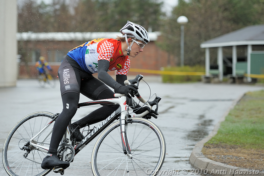 _DSC8322.jpg - Killin Kaivin -kortteliajo Tampereen Hervannassa