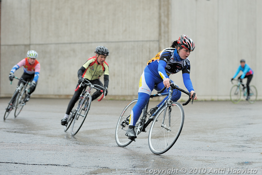 _DSC8327.jpg - Killin Kaivin -kortteliajo Tampereen Hervannassa