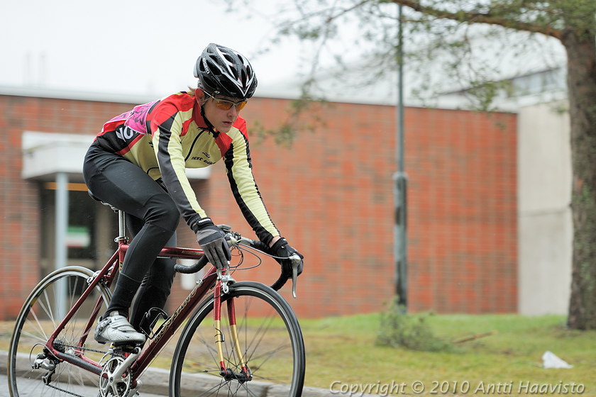 _DSC8427.jpg - Killin Kaivin -kortteliajo Tampereen Hervannassa