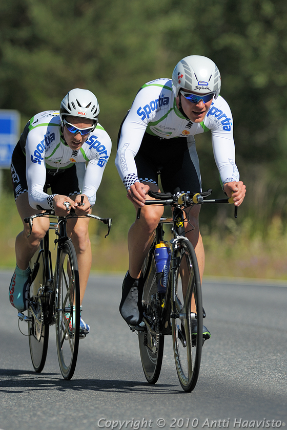 _DSC1583.jpg - Miehet, CC Picaro 2, Juha Kangaskokko ja Tuukka Miettinen