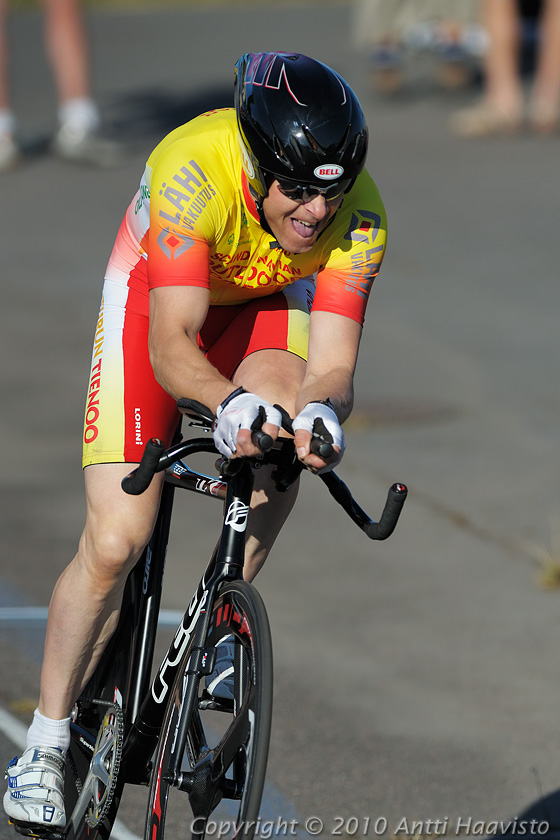 _DSC3604.jpg - M-40, 1 km aika-ajo: Pekka Alaluusua, TVC