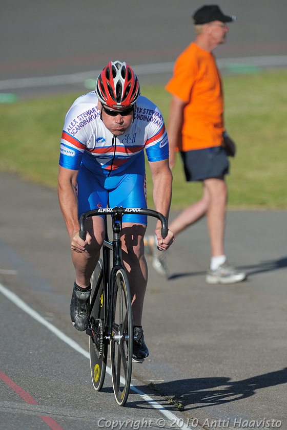 _DSC3698.jpg - M-40, 1 km aika-ajo: Mika Riihelä, CCH