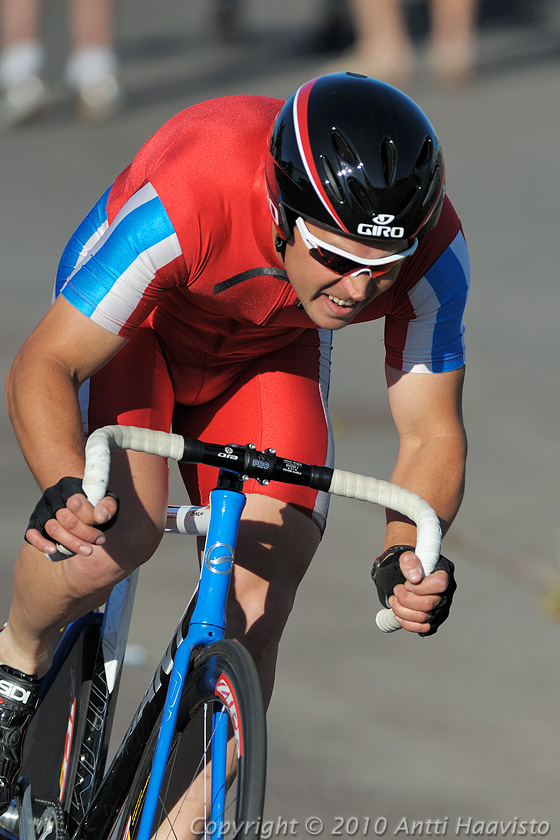 _DSC3775.jpg - M-30, 1 km aika-ajo: Jari Nieminen, KoiI