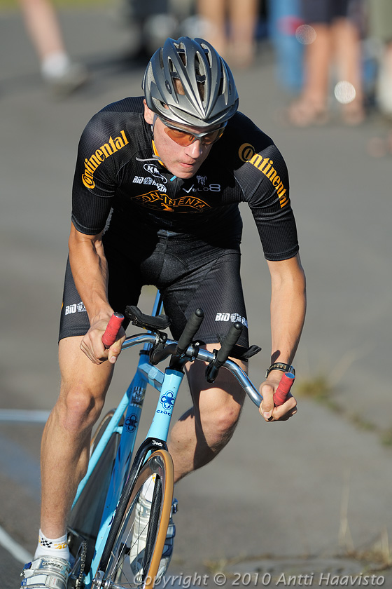 _DSC3911.jpg - Miehet, 1 km aika-ajo: Samuel Halme, V8