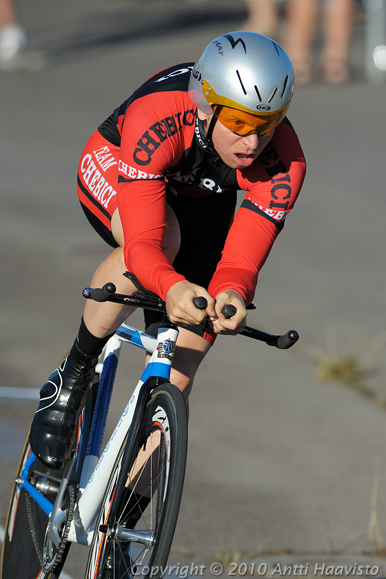 _DSC3982.jpg - Miehet, 1 km aika-ajo: Antti Träskelin, KoiI