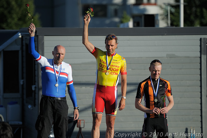 _DSC4252.jpg - M-40, 1 km aika-ajo: 1. Sami Mattila TVC, 2. Antero Aarnio CCH ja 3. Pasi Ahlroos IK-32