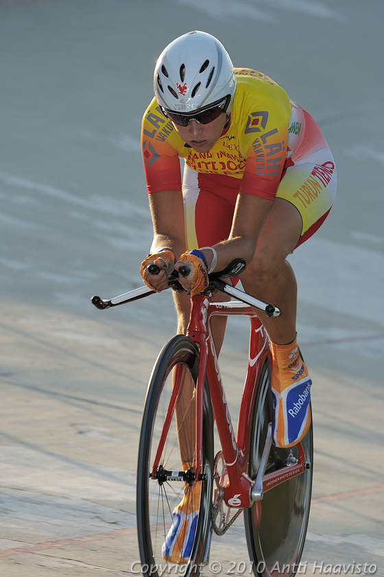 _DSC5702.jpg - 3 km aika-ajo, Pia Pensaari, TVC