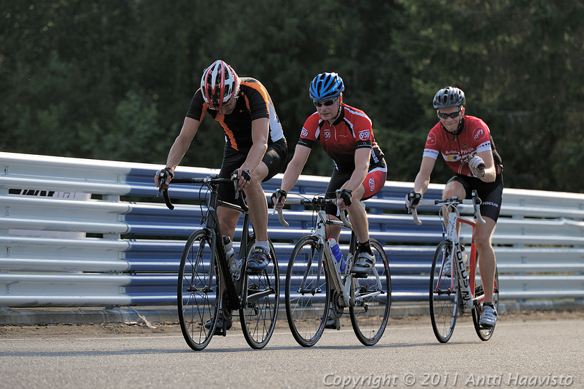 _DSC5895.jpg - Jari Kulmala, IK-32, Kalle Malin, TaSi ja Lauri Siukola, HyPy