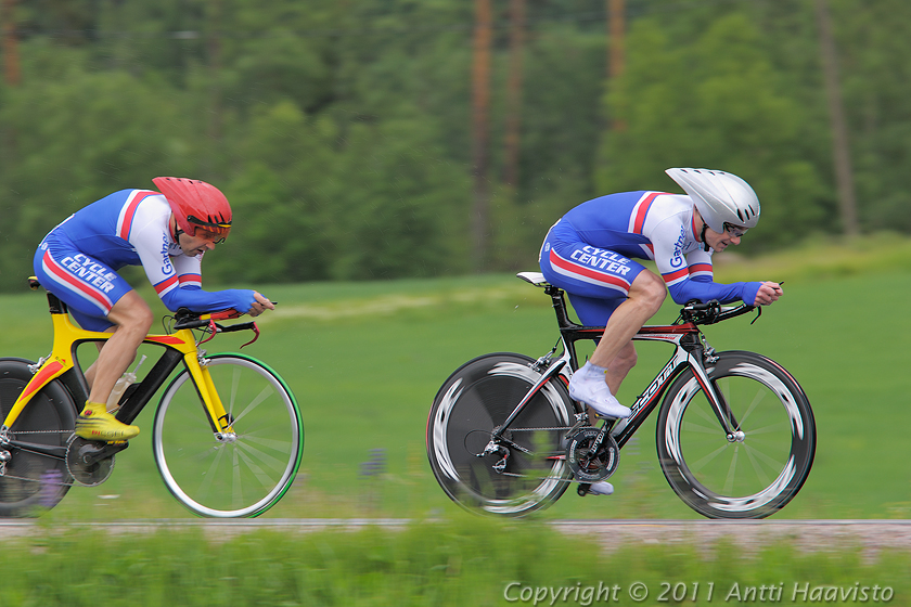 _DSC1186.jpg - Miehet 54 km: Cycle Club Helsinki, Jan Elmgren ja Kreu Maisniemi (2./1.11.29,13)