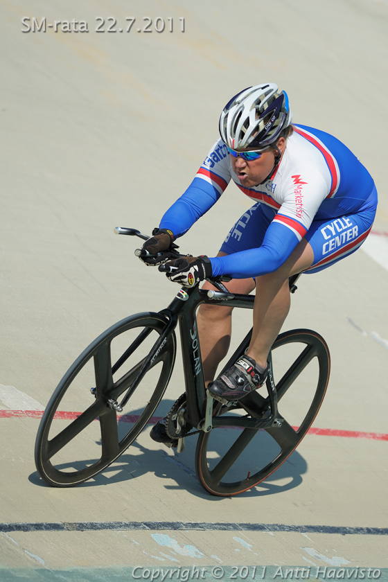 _DSC4050.jpg - M-40 1 km aika-ajo: Timo Riihelä, CCH