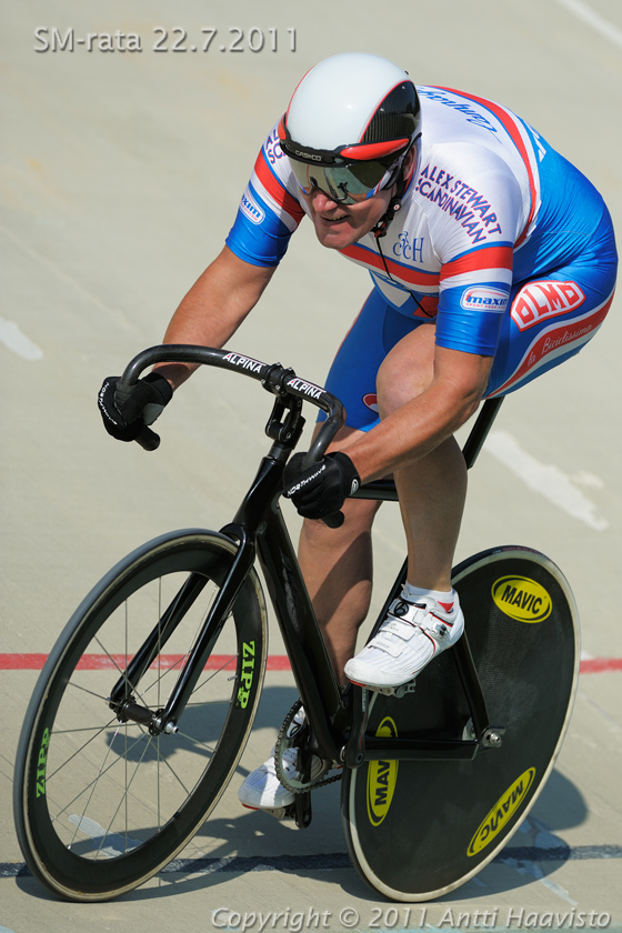 _DSC4149.jpg - M-40 1 km aika-ajo: Mika Riihelä, CCH