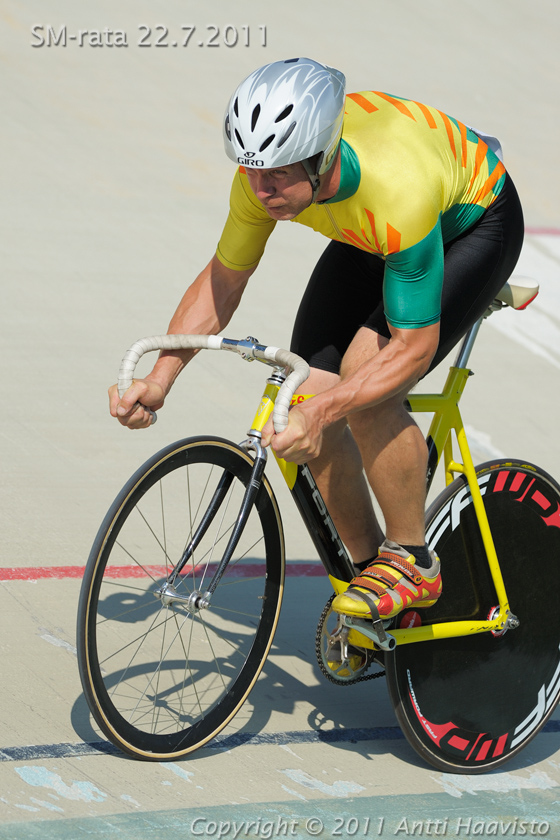 _DSC4214.jpg - M-40 1 km aika-ajo: Markku Väyrynen, OP-P