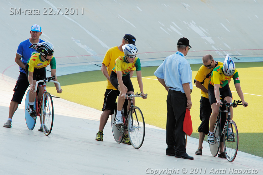 _DSC6875.jpg - M-18 4 km joukkueajo: Ounaksen Pyörä-Pojat