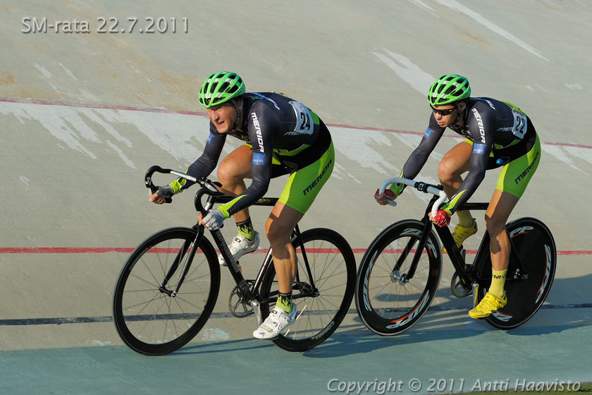 _DSC5101.jpg - Miehet 15 km linja-ajo: Jukka Heinikainen ja Risto Aaltio, TWL
