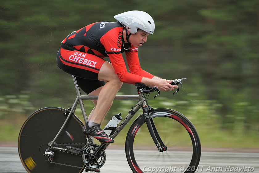 _DSC6455.jpg - Miehet: Jarkko Niemi, Chebici-Isku