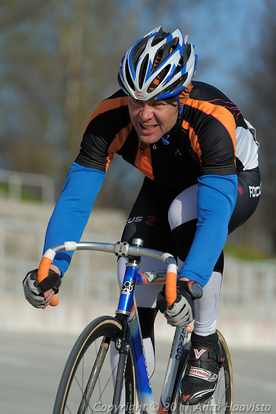 _DSC8176.jpg - Ratapyöräilykilpailut Helsingin Velodromilla