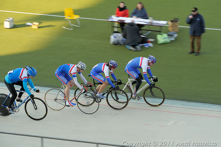 _DSC8460.jpg - Ratapyöräilykilpailut Helsingin Velodromilla