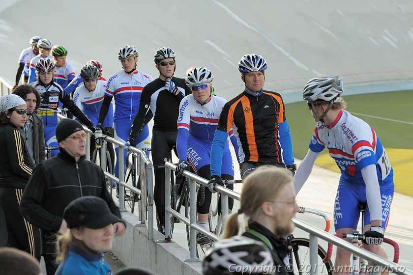_DSC8491.jpg - Ratapyöräilykilpailut Helsingin Velodromilla